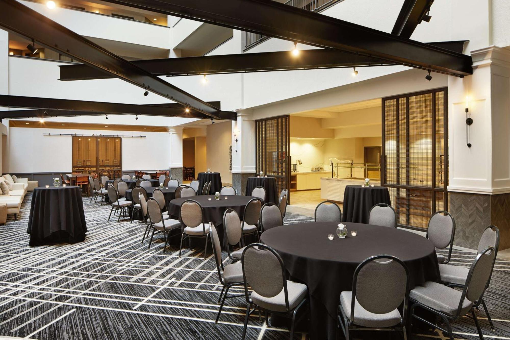 Hilton Charlotte Airport Hotel Екстер'єр фото
