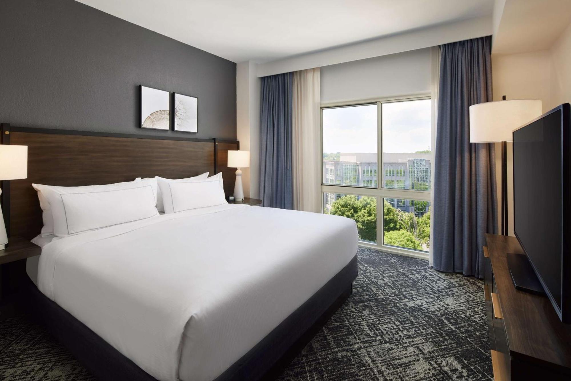Hilton Charlotte Airport Hotel Екстер'єр фото