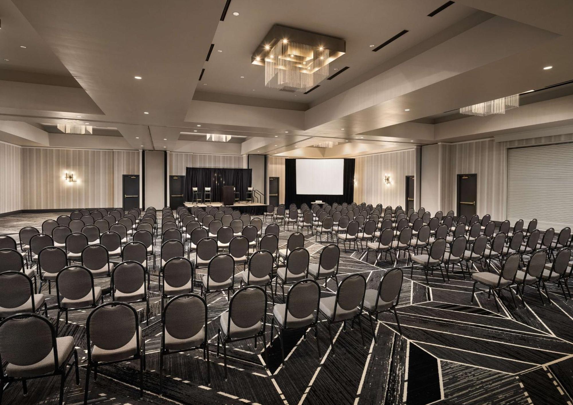 Hilton Charlotte Airport Hotel Екстер'єр фото